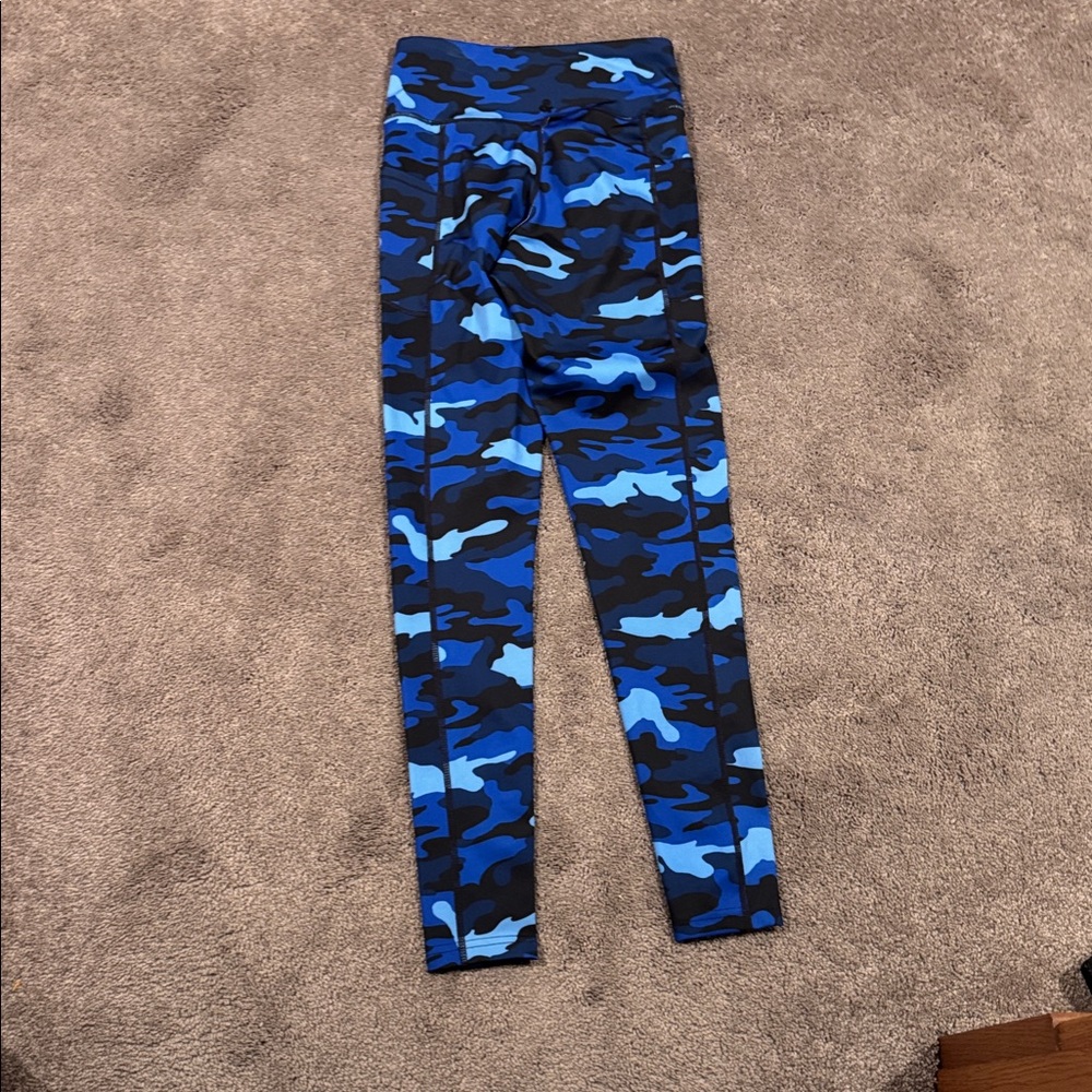 Love & Sports Camo Leggings SIZE XS Blue Black High Rise Compression Athletic - Picture 3 of 4